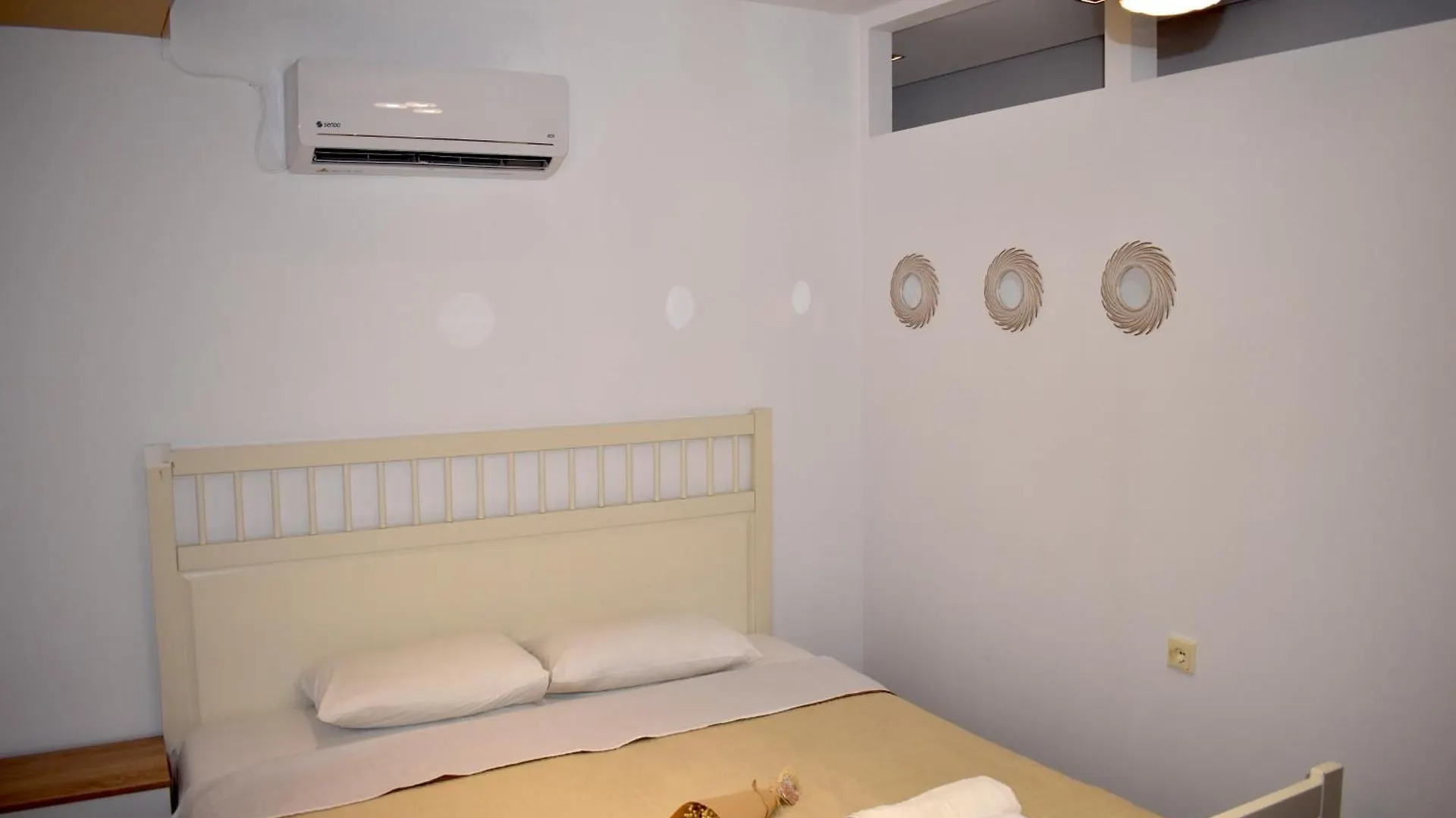 Lux In A Box, Apartments In The Center Nea Kallikrateia